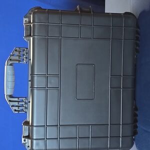 22" hard shell protective case